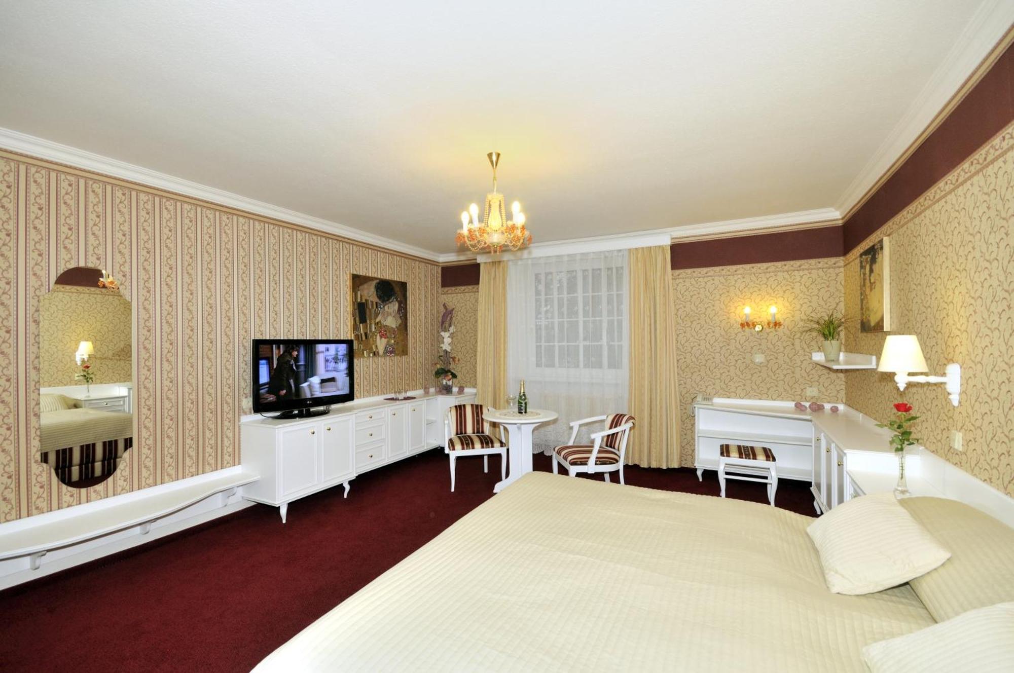 Hotel Ostrov Nymburk Exterior photo