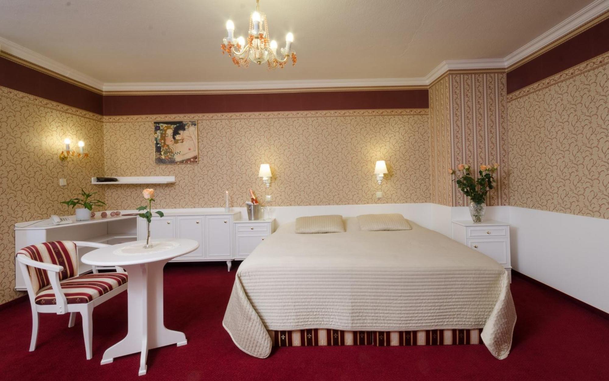 Hotel Ostrov Nymburk Exterior photo