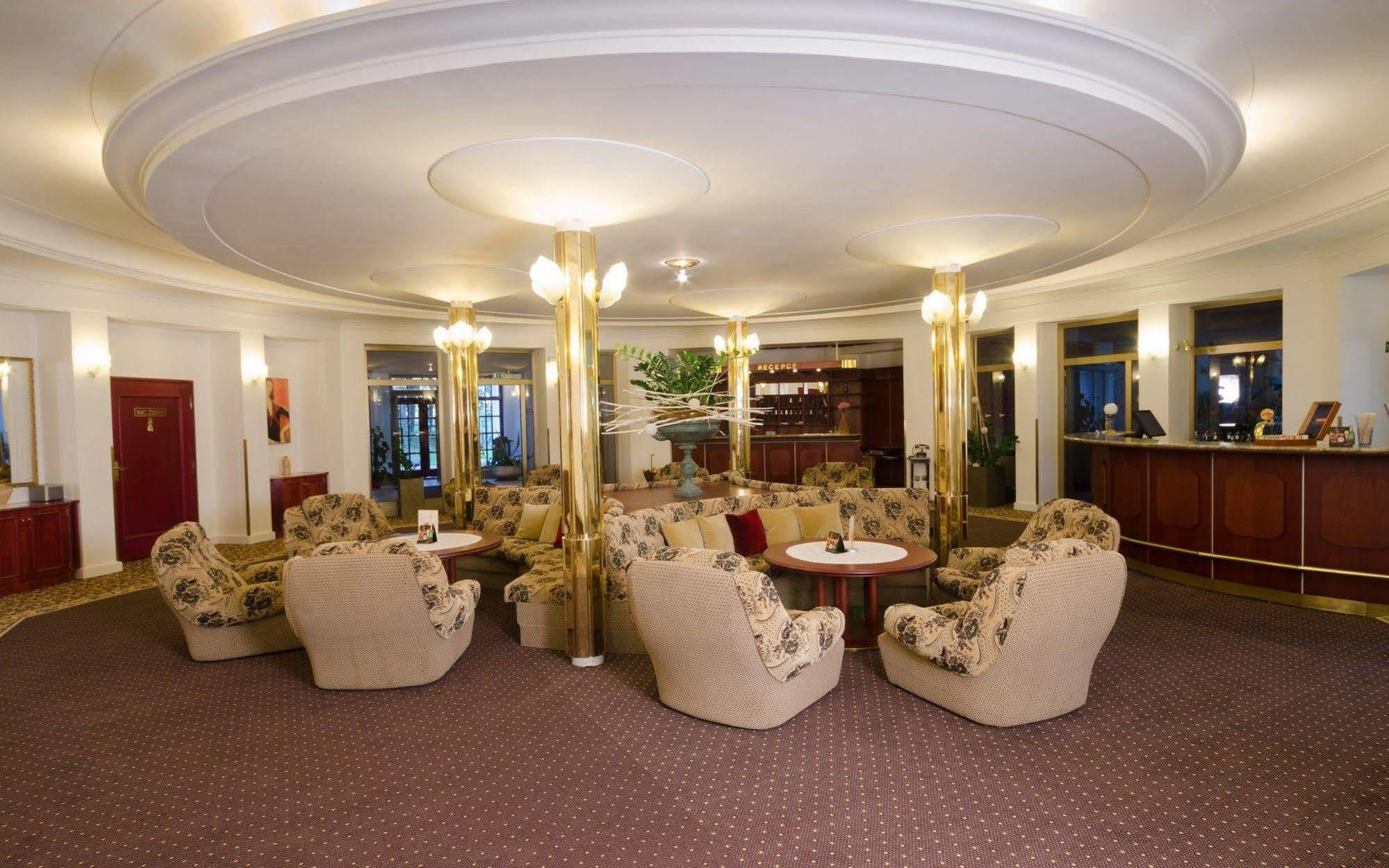 Hotel Ostrov Nymburk Exterior photo