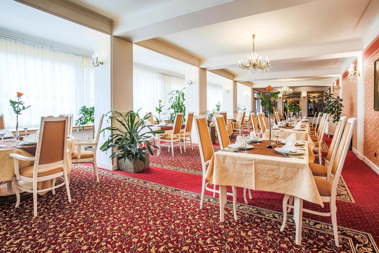 Hotel Ostrov Nymburk Exterior photo